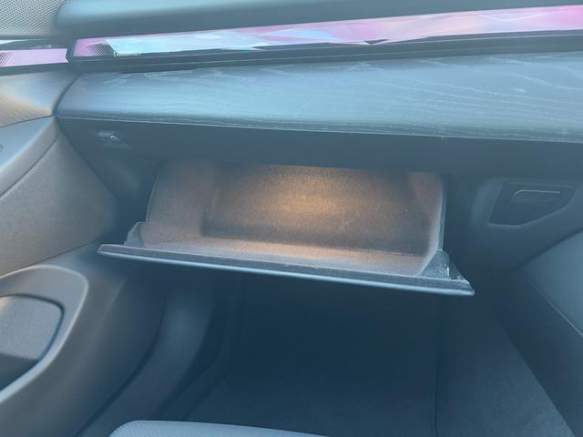 ５シリーズ ５２３ｄ　ｘＤｒｉｖｅ　Ｍスポーツ　ブラックシート・１９ＡＷ・ランバーサポート・後席エアコン・ＡｐｐｌｅＣａｒＰｌａｙ・アンビエントライト・ヘッドアップディスプレイ・全方位カメラ・電動トランク・全席シートヒーター・フルセグ・ＬＥＤ（46枚目）