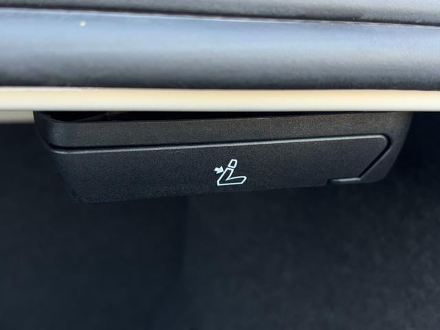 ５シリーズ ５２３ｄ　ｘＤｒｉｖｅ　Ｍスポーツ　ブラックシート・１９ＡＷ・ランバーサポート・後席エアコン・ＡｐｐｌｅＣａｒＰｌａｙ・アンビエントライト・ヘッドアップディスプレイ・全方位カメラ・電動トランク・全席シートヒーター・フルセグ・ＬＥＤ（51枚目）