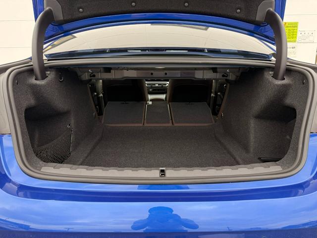 ３シリーズ Ｍ３４０ｉ　ｘＤｒｉｖｅ　サンルーフ・モカレザー・シートヒータ・１９／２０ＡＷ・アダプティブＭサスペンション・青キャリパー・ＡＣＣ・ＨＵＤ・地上デジタルナビ・ＡｐｐｌｅＣａｒＰｌａｙ・ｈａｒｍａｎ／ｋａｒｄｏｎ（51枚目）