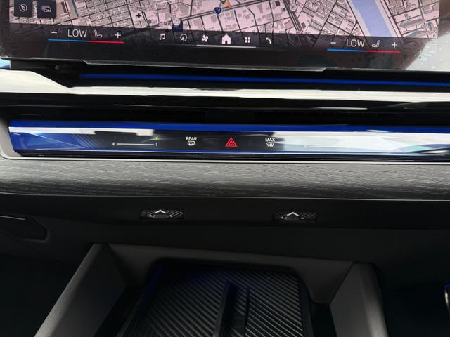 ５シリーズ ５２３ｄ　ｘＤｒｉｖｅツーリング　Ｍスポーツ　２０２８年３月まで保証付　コンフォートドライビングＰＫＧ　後輪操舵　アルカンタラ／ヴェガンザブラックシート　ＯＰ２０ＡＷ　可変サス　ＡＣＣ　ハンズオフアシスト　ＨＵＤ　全周囲カメラ　ＣａｒＰｌａｙ（38枚目）