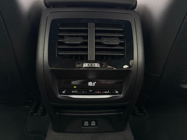 Ｘ３ ｘＤｒｉｖｅ　２０ｄ　Ｍスポーツ　全国２年保証付　ヴァーネスカレザーブラック　ハーマン音響　ハンドルヒータ　１９インチＡＷ　ＡＣＣ　ハンズオフアシスト　全周囲カメラ　ヘッドアップディスプレイ　地デジＴＶナビ　　ＡｐｐｌｅＣａｒＰｌａｙ（15枚目）