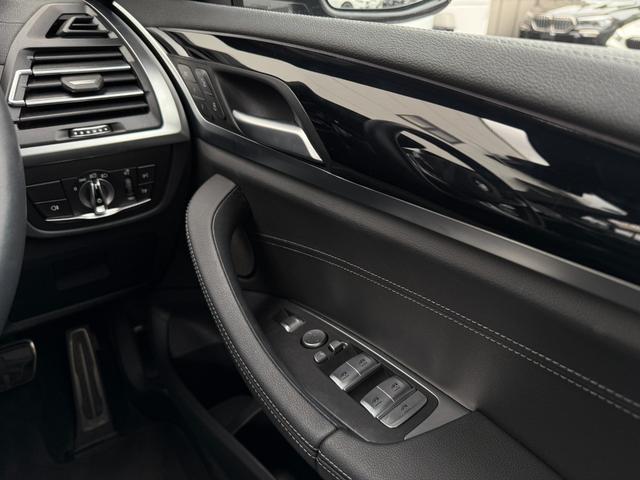 Ｘ３ ｘＤｒｉｖｅ　２０ｄ　Ｍスポーツ　全国２年保証付　ヴァーネスカレザーブラック　ハーマン音響　ハンドルヒータ　１９インチＡＷ　ＡＣＣ　ハンズオフアシスト　全周囲カメラ　ヘッドアップディスプレイ　地デジＴＶナビ　　ＡｐｐｌｅＣａｒＰｌａｙ（24枚目）