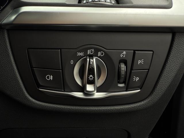 Ｘ３ ｘＤｒｉｖｅ　２０ｄ　Ｍスポーツ　全国２年保証付　ヴァーネスカレザーブラック　ハーマン音響　ハンドルヒータ　１９インチＡＷ　ＡＣＣ　ハンズオフアシスト　全周囲カメラ　ヘッドアップディスプレイ　地デジＴＶナビ　　ＡｐｐｌｅＣａｒＰｌａｙ（28枚目）