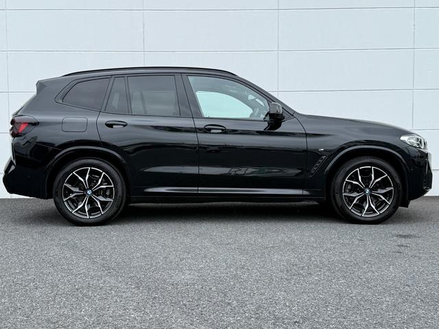 Ｘ３ ｘＤｒｉｖｅ　２０ｄ　Ｍスポーツ　全国２年保証付　ヴァーネスカレザーブラック　ハーマン音響　ハンドルヒータ　１９インチＡＷ　ＡＣＣ　ハンズオフアシスト　全周囲カメラ　ヘッドアップディスプレイ　地デジＴＶナビ　　ＡｐｐｌｅＣａｒＰｌａｙ（54枚目）