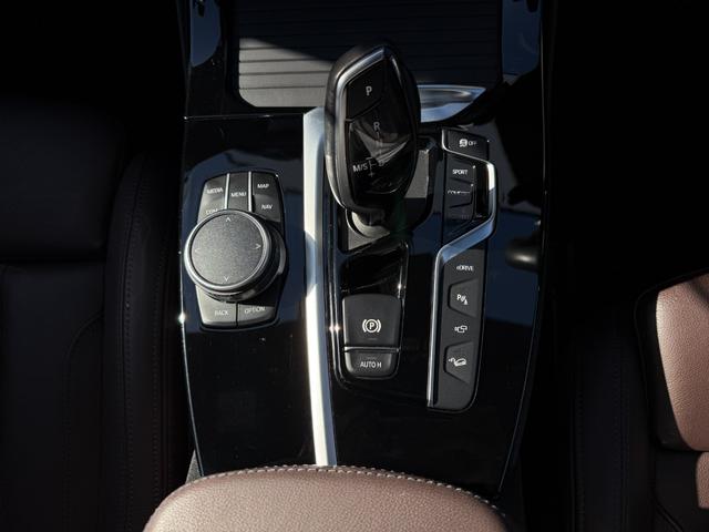 Ｘ３ ｘＤｒｉｖｅ　３０ｅ　Ｍスポーツエディションジョイ＋　全国２年保証付　ヴァーネスカ・レザー・シートモカ　１８ＡＷ　ハイラインパッケージ　アンビエントライトＡｐｐｌｅＣａｒＰｌａｙ　ヘッドアップディスプレイ　アクティブクルーズコントール　Ｍスポーツブレーキ（36枚目）