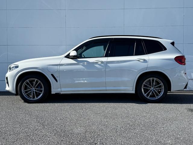 Ｘ３ ｘＤｒｉｖｅ　３０ｅ　Ｍスポーツエディションジョイ＋　全国２年保証付　ヴァーネスカ・レザー・シートモカ　１８ＡＷ　ハイラインパッケージ　アンビエントライトＡｐｐｌｅＣａｒＰｌａｙ　ヘッドアップディスプレイ　アクティブクルーズコントール　Ｍスポーツブレーキ（54枚目）