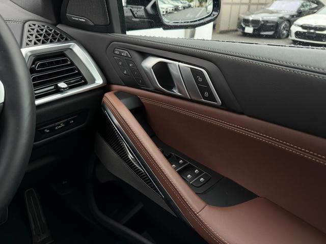 X6 xDrive 35d Mスポーツ 令和10年2月保証付 BMW Individual エクステンド・レザー・メリノ コーヒー・ブラウン オプション22AW カーボントリム harman/kardon 前席シートベンチレーション(22枚目)