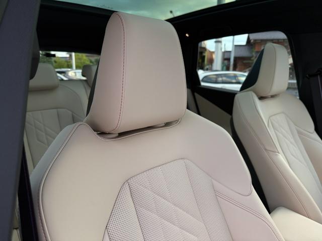 X3 M50 xDrive 2028年5月まで保証付 サンルーフ 20AW ヴェガンザカームベージュ シートヒーター/ベンチレーション ステアリングヒーター HarmanKardon 前後純正ドラレコ レッドキャリパー(8枚目)