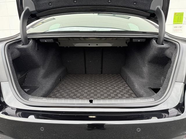 5シリーズ 530i Mスポーツ サンルーフ ダコタレザーブラックシート 19インチAW アクティブクルーズコントロール 全周囲カメラ 地デジTVナビ 前後シートヒータ 電動トランク LEDヘッドライト アンビエント 全国1年保証付(42枚目)