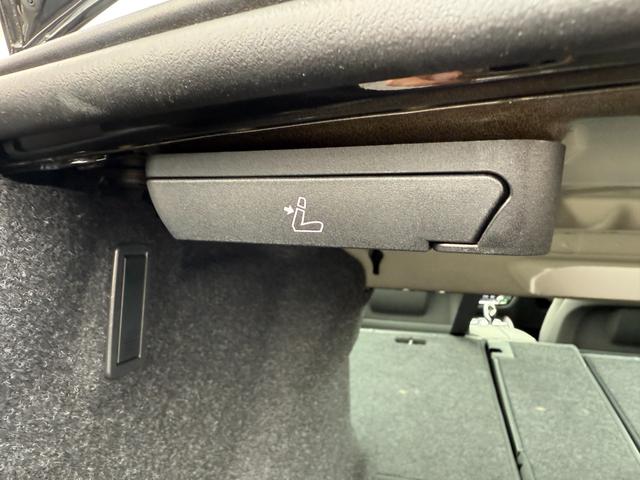 5シリーズ 530i Mスポーツ サンルーフ ダコタレザーブラックシート 19インチAW アクティブクルーズコントロール 全周囲カメラ 地デジTVナビ 前後シートヒータ 電動トランク LEDヘッドライト アンビエント 全国1年保証付(44枚目)