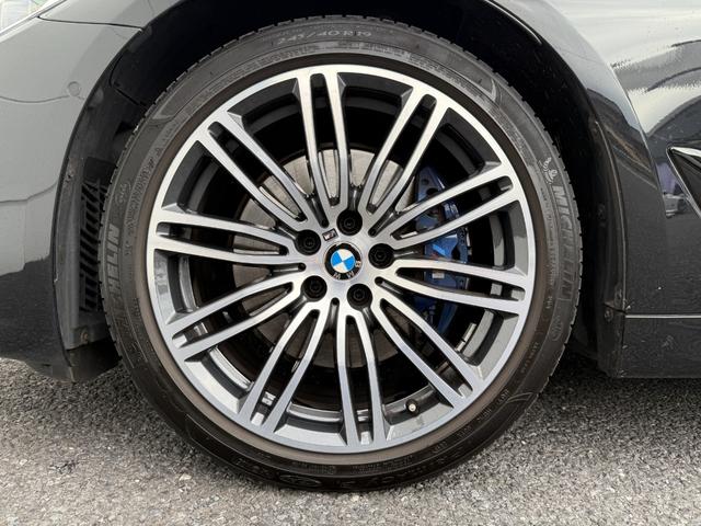 5シリーズ 530i Mスポーツ サンルーフ ダコタレザーブラックシート 19インチAW アクティブクルーズコントロール 全周囲カメラ 地デジTVナビ 前後シートヒータ 電動トランク LEDヘッドライト アンビエント 全国1年保証付(46枚目)