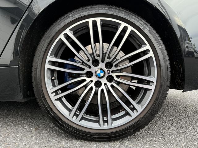 5シリーズ 530i Mスポーツ サンルーフ ダコタレザーブラックシート 19インチAW アクティブクルーズコントロール 全周囲カメラ 地デジTVナビ 前後シートヒータ 電動トランク LEDヘッドライト アンビエント 全国1年保証付(47枚目)
