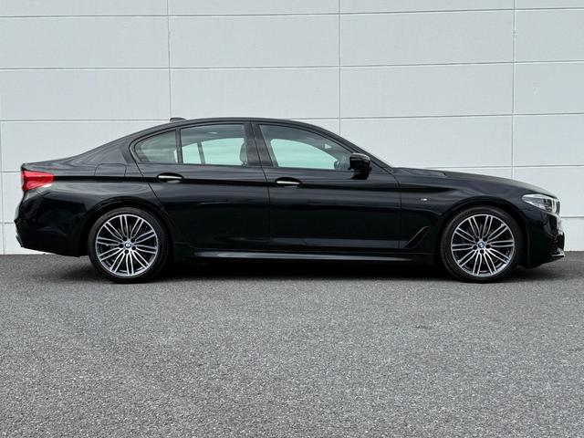 5シリーズ 530i Mスポーツ サンルーフ ダコタレザーブラックシート 19インチAW アクティブクルーズコントロール 全周囲カメラ 地デジTVナビ 前後シートヒータ 電動トランク LEDヘッドライト アンビエント 全国1年保証付(51枚目)