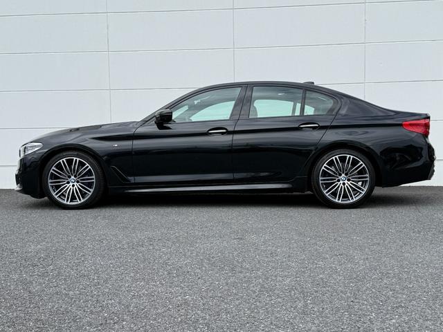 5シリーズ 530i Mスポーツ サンルーフ ダコタレザーブラックシート 19インチAW アクティブクルーズコントロール 全周囲カメラ 地デジTVナビ 前後シートヒータ 電動トランク LEDヘッドライト アンビエント 全国1年保証付(55枚目)