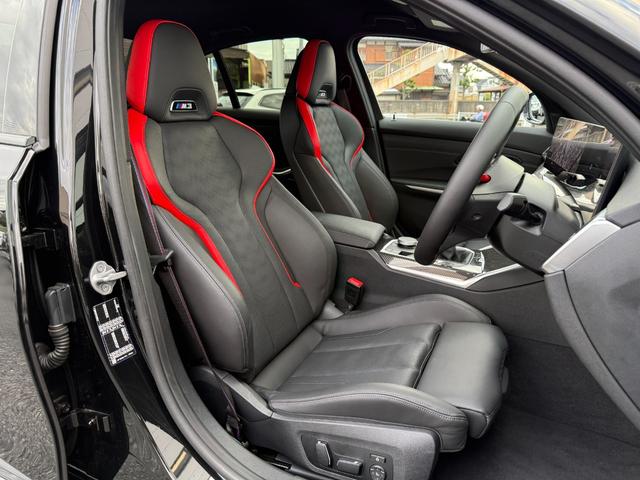 M3 M3 MTファイナル・エディション 全国2年保証付150台限定車ブラック&レッドレザーシート 19/20AW レッドMキャリパー カーボントリム 可変バルブ AppleCarPlay ヘッドアップディスプレイ 電動トランク 360カメラ(6枚目)