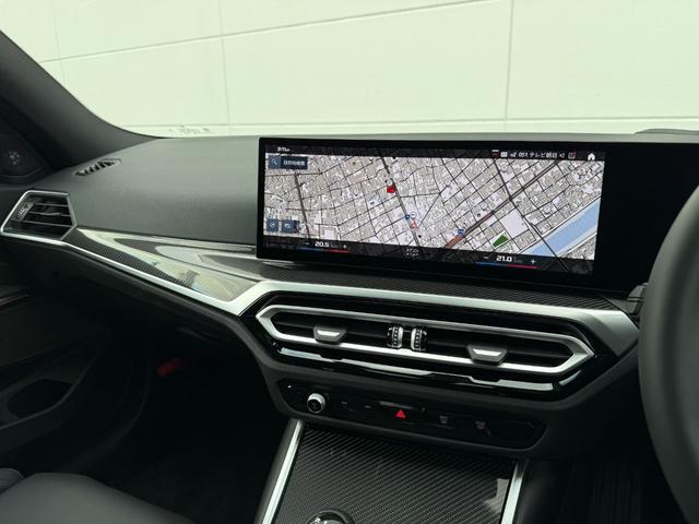 M3 M3 MTファイナル・エディション 全国2年保証付150台限定車ブラック&レッドレザーシート 19/20AW レッドMキャリパー カーボントリム 可変バルブ AppleCarPlay ヘッドアップディスプレイ 電動トランク 360カメラ(25枚目)