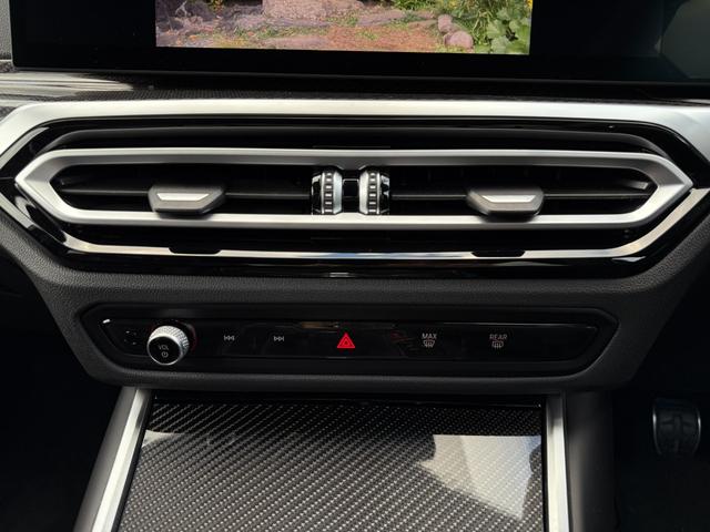 M3 M3 MTファイナル・エディション 全国2年保証付150台限定車ブラック&レッドレザーシート 19/20AW レッドMキャリパー カーボントリム 可変バルブ AppleCarPlay ヘッドアップディスプレイ 電動トランク 360カメラ(37枚目)