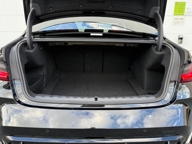 M3 M3 MTファイナル・エディション 全国2年保証付150台限定車ブラック&レッドレザーシート 19/20AW レッドMキャリパー カーボントリム 可変バルブ AppleCarPlay ヘッドアップディスプレイ 電動トランク 360カメラ(46枚目)