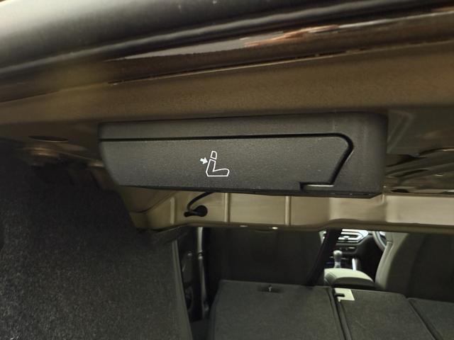 M3 M3 MTファイナル・エディション 全国2年保証付150台限定車ブラック&レッドレザーシート 19/20AW レッドMキャリパー カーボントリム 可変バルブ AppleCarPlay ヘッドアップディスプレイ 電動トランク 360カメラ(48枚目)