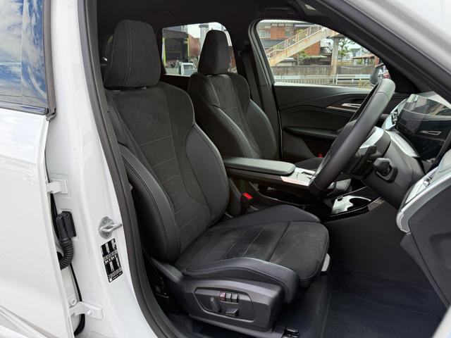 X1 sDrive 18i Mスポーツ 令和10年5月保証付  M アルカンタラ/ヴェガンザ・コンビネーション ブラック 18AW AppleCarPlay ヘッドアップディスプレイ アンビエントライト テクノロジーパッケージ ACC(6枚目)