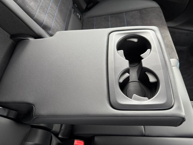 X1 sDrive 18i Mスポーツ 令和10年5月保証付  M アルカンタラ/ヴェガンザ・コンビネーション ブラック 18AW AppleCarPlay ヘッドアップディスプレイ アンビエントライト テクノロジーパッケージ ACC(12枚目)