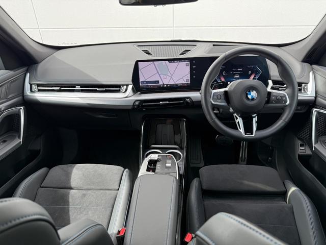 X1 sDrive 18i Mスポーツ 令和10年5月保証付  M アルカンタラ/ヴェガンザ・コンビネーション ブラック 18AW AppleCarPlay ヘッドアップディスプレイ アンビエントライト テクノロジーパッケージ ACC(14枚目)