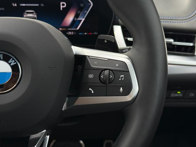 X1 sDrive 18i Mスポーツ 令和10年5月保証付  M アルカンタラ/ヴェガンザ・コンビネーション ブラック 18AW AppleCarPlay ヘッドアップディスプレイ アンビエントライト テクノロジーパッケージ ACC(17枚目)
