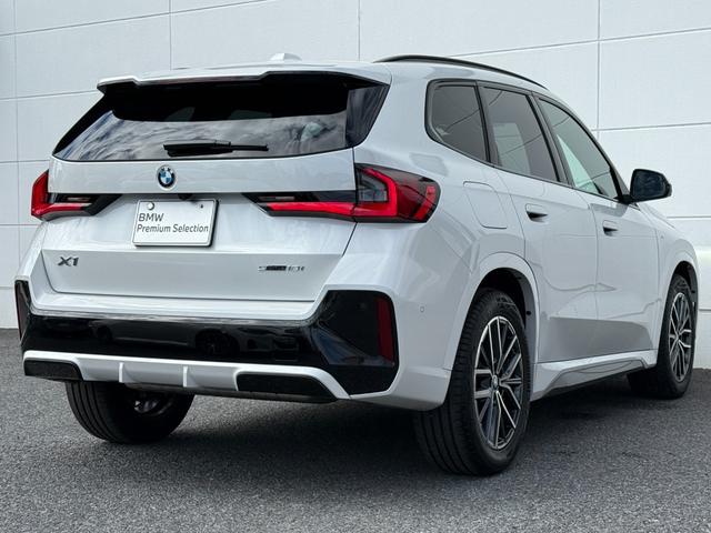 X1 sDrive 18i Mスポーツ 令和10年5月保証付  M アルカンタラ/ヴェガンザ・コンビネーション ブラック 18AW AppleCarPlay ヘッドアップディスプレイ アンビエントライト テクノロジーパッケージ ACC(53枚目)