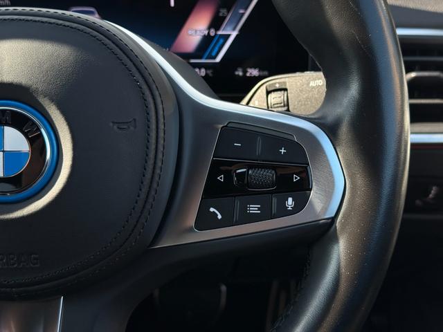 i4 eDrive 40 Mスポーツ 全国2年保証付   ヴァーネスカ・レザーシート ブラック 18AW ハイラインパッケージ  コンフォートパッケージ 全周囲カメラ AppleCarPlay ヘッドアップディスプレイ アンビエントライト(18枚目)