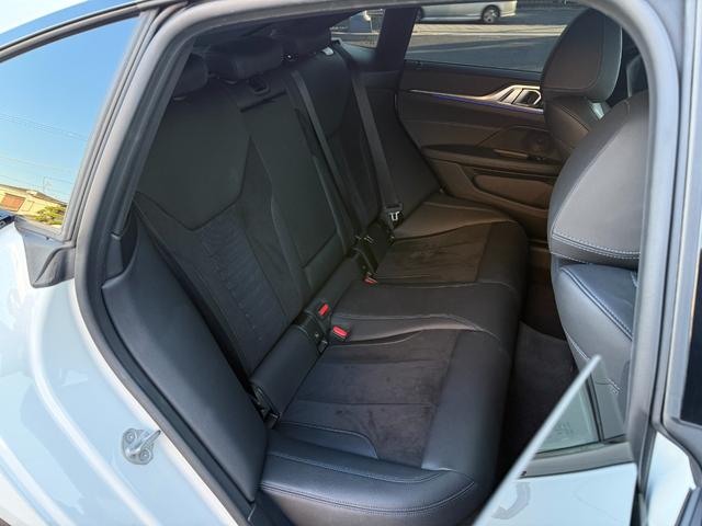 4シリーズ 420d xDriveグランクーペ Mスポーツ 全国2年保証付 アルカンタラ/センサテック・コンビネーション・シート オプション19AW AppleCarPlay アクティブクルーズコントロール 電動トランク アンビエントライト シートヒーター(11枚目)