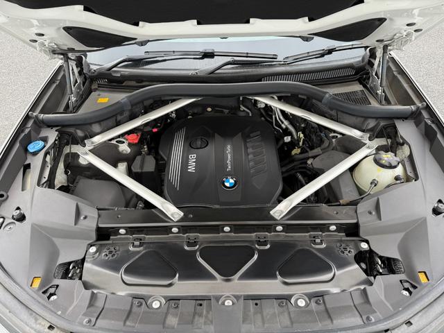 Ｘ７ ｘＤｒｉｖｅ　３５ｄ　Ｍスポーツ　全国２年保証付　タイヤ４本交換　ブラックレザー　パノラマサンルーフ　リアエンタテイメント　ウェルネスＰＫＧ　保冷保温カップホルダー　２１インチＡＷ　６人乗り　ＨａｒｍａｎＫａｒｄｏｎ音響（63枚目）