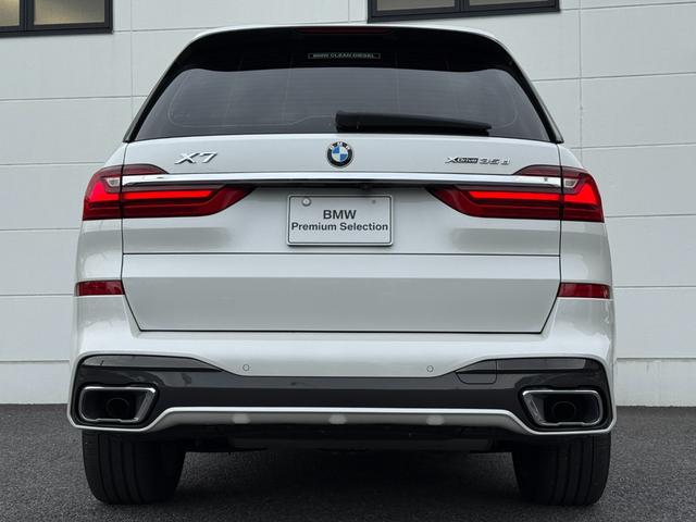 Ｘ７ ｘＤｒｉｖｅ　３５ｄ　Ｍスポーツ　全国２年保証付　タイヤ４本交換　ブラックレザー　パノラマサンルーフ　リアエンタテイメント　ウェルネスＰＫＧ　保冷保温カップホルダー　２１インチＡＷ　６人乗り　ＨａｒｍａｎＫａｒｄｏｎ音響（68枚目）