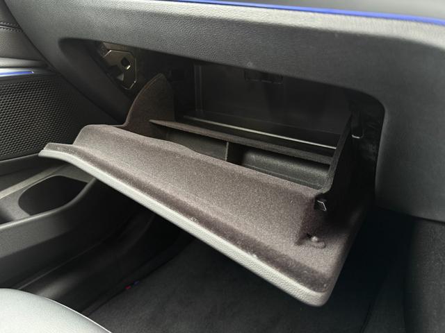 ３シリーズ ３２０ｉツーリング　Ｍスポーツ　全国２年保証付　アルカンタラ／センサテック・コンビネーション・ブラックシート　コンフォートＰ　全周囲カメラ　１８ＡＷ　アクティブクルーズコントロール　電動トランク　アンビエントライト　ＣａｒＰｌａｙ（38枚目）