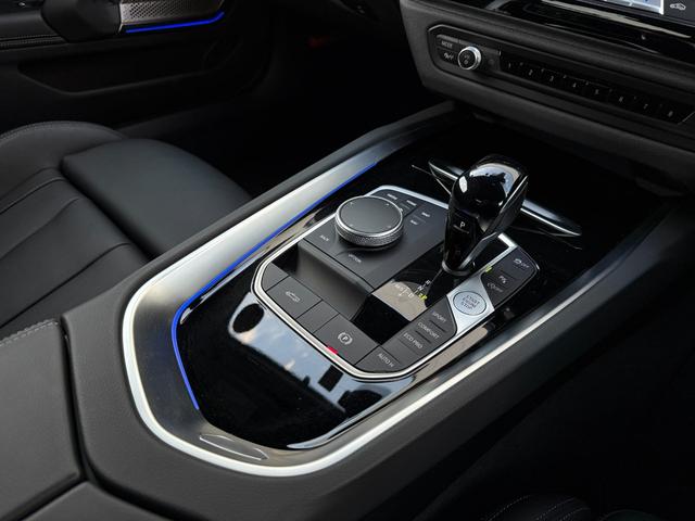 Ｚ４ ｓＤｒｉｖｅ２０ｉ　Ｍスポーツ　全国２年保証付　　ヴァーネスカ・レザー　ブラック　１８ＡＷ　セレクトパッケージ　ｈａｒｍａｎ／ｋａｒｄｏｎ　ステアリングヒーター　フルセグＡｐｐｌｅＣａｒＰｌａｙ　ヘッドアップディスプレイ　Ｓヒーター（31枚目）