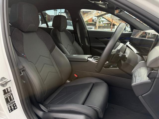 ５シリーズ ５２３ｄ　ｘＤｒｉｖｅ　Ｍスポーツ　全国２年保証付　Ｍ　アルカンタラヴェガンザ・コンビネーション　ブラック　１９ＡＷ　コンフォートドライビングＰＫＧアダプティブサスペンション　後輪操舵　ＡｐｐｌｅＣａｒＰｌａｙ　ヘッドアップディスプレイ（6枚目）