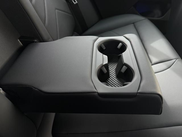 ５シリーズ ５２３ｄ　ｘＤｒｉｖｅ　Ｍスポーツ　全国２年保証付　Ｍ　アルカンタラヴェガンザ・コンビネーション　ブラック　１９ＡＷ　コンフォートドライビングＰＫＧアダプティブサスペンション　後輪操舵　ＡｐｐｌｅＣａｒＰｌａｙ　ヘッドアップディスプレイ（13枚目）