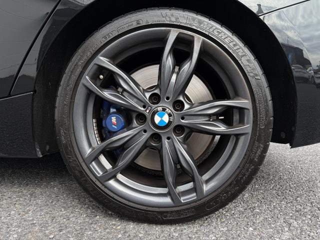 1シリーズ M140i エディションシャドー 全国1年保証付 ダコタレザーシートブラック 18AW Mスポーツブレーキ アダプティブサスペンション 前席シートヒーター バックカメラ Bluetooth アンビエントライト クルーズコントロール(43枚目)