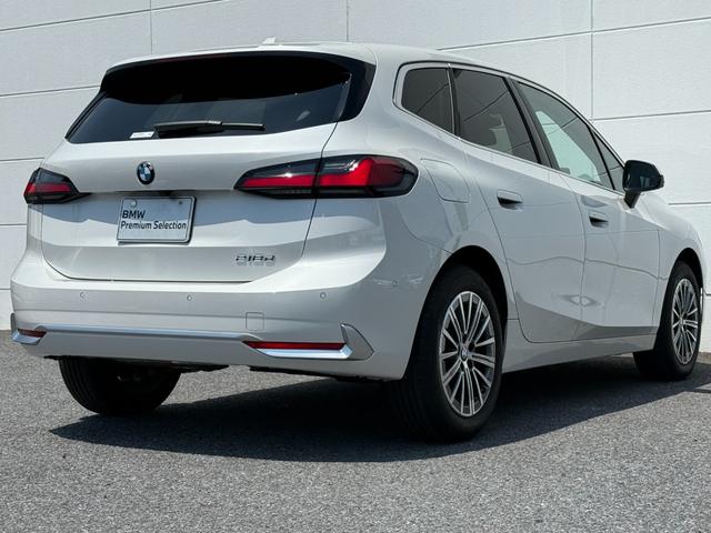 2シリーズ 218dアクティブツアラーエクスクルシブハイラインP 令和10年2月保証付 ヴァーネスカレザー モカ 17AW ハイラインパッケージ テクノロジーパッケージ harman/kardon ヘッドアップディスプレイ 全周囲カメラ AppleCarPlay(55枚目)