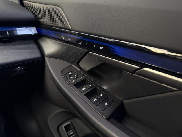 車両の詳細、ご質問につきましては、弊社営業スタッフまでお気軽にご連絡下さいませ。遠方のお客様には実車の詳細画像送信も承ります。お客様からのお問合せをお待ち致しております。