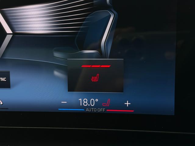 在庫車両はストックヤードにも保管してございます。あらかじめ在庫確認及びご来店日時のご連絡を頂けますと円滑なご案内が可能です。