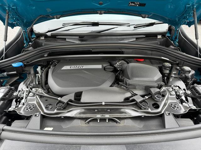 X1 xDrive 20d xライン 令和9年12月保証付 パーフォレーテッド・ヴェガンザ ブラック 18AW AppleCarPlay ヘッドアップディスプレイ アンビエントライト 前席シートヒーター 電動トランク 全周囲カメラ ACC(51枚目)