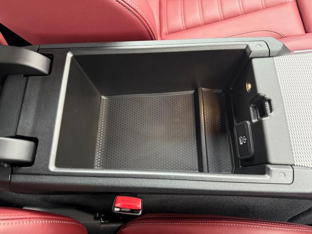 4シリーズ M440i xDriveクーペ Mパフォーマンス20AW カーボングリル/ミラーカバー/アンテナカバー ヴァーネスカレザータコダレッド 全国2年保証付 ヘッドアップディスプレイ harman/kardon Mスポブレーキ(31枚目)