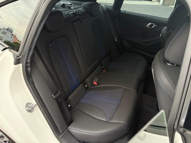 2シリーズ 218iグランクーペ Mスポーツ 全国2年保証付 クロス・トリゴン/センサテック・コンビネーション・シート 18AW アクティブクルーズコントロール アンビエントライト バックカメラ 電動シート LEDライ Bluetooth(11枚目)