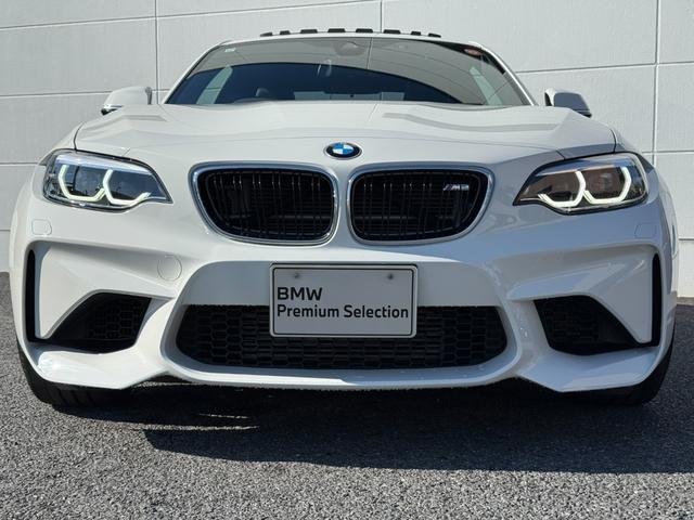 全国の正規ディーラーにて保証修理を受けることが可能ですのでお出かけの際の急なトラブル等もご安心下さい。購入後はお住まいの地域の最寄ディーラーにて保証整備等も可能でございます。