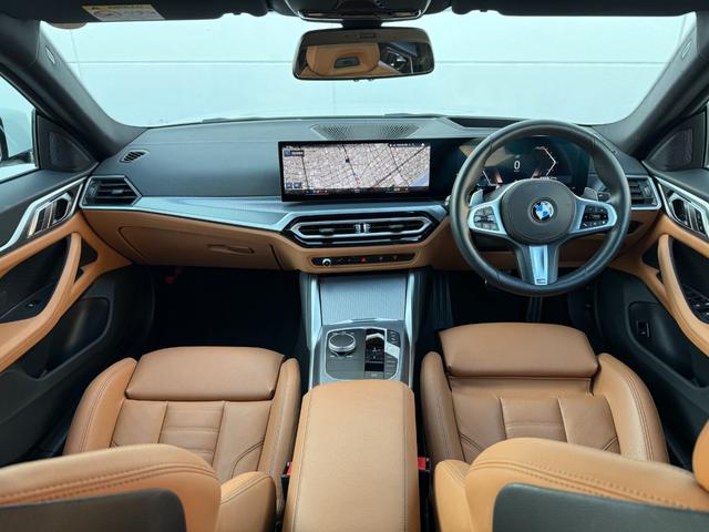 4シリーズ 420d xDriveグランクーペ Mスポーツ 全国2年保証付 ヴァーネスカレザーコニャック 18AW MスポーツシートPKG 全周囲カメラ AppleCarPlay ヘッドアップディスプレイ アンビエントライト アクティブクルーズコントロール(15枚目)