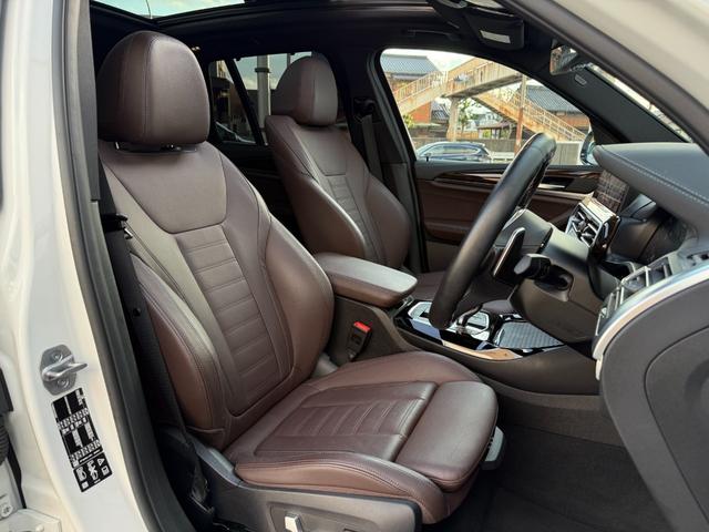 ＢＭＷ専門のメカニックが、１００項目にも上るポイントを徹底的にチェック。交換基準に達した部品があれば、弊社負担にて交換後、お客様へご納車致します。