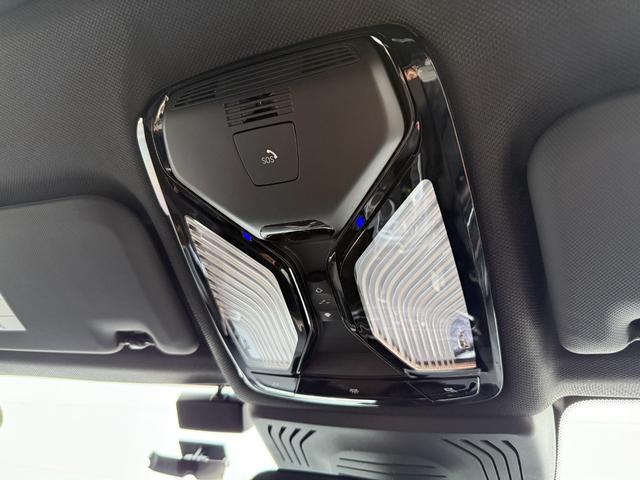 全国の正規ディーラーにて保証修理を受けることが可能ですのでお出かけの際の急なトラブル等もご安心下さい。購入後はお住まいの地域の最寄ディーラーにて保証整備等も可能でございます。