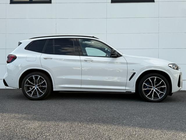 弊社お客様より頂いた下取車やデモカーが在庫の殆どを占めています。車の経歴や整備記録が分かり、ご安心してお車をお選び頂ける正規ディーラーならではのラインナップでございます。