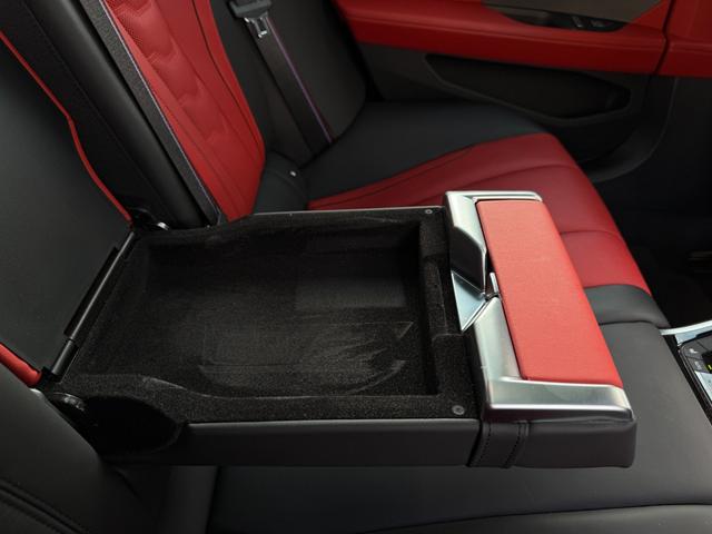 ８シリーズ ８４０ｉ　グランクーペ　Ｍスポーツ　全国２年保証付　フィオナレッドブラック　エクステンド・レザー・メリノ　２０ＡＷ　パノラマサンルーフ　Ｍテクニックスポーツパッケージｈａｒｍａｎ／ｋａｒｄｏｎ　後輪操舵　ベンチレーション　Ｍスポブレーキ（17枚目）