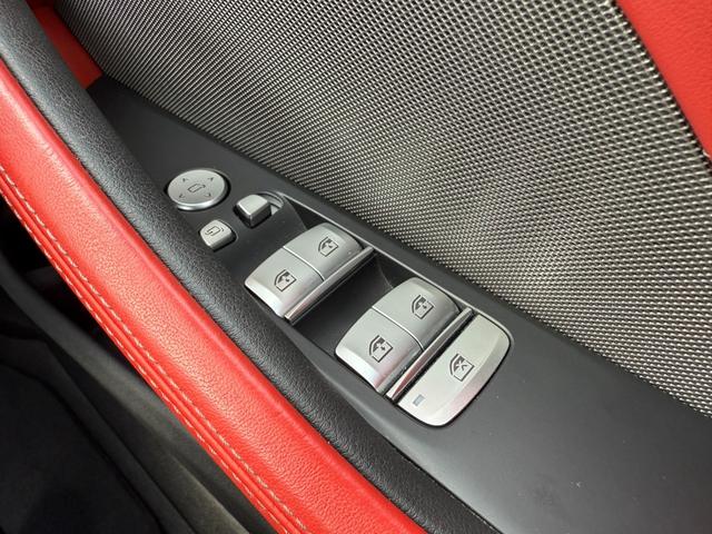 ８シリーズ ８４０ｉ　グランクーペ　Ｍスポーツ　全国２年保証付　フィオナレッドブラック　エクステンド・レザー・メリノ　２０ＡＷ　パノラマサンルーフ　Ｍテクニックスポーツパッケージｈａｒｍａｎ／ｋａｒｄｏｎ　後輪操舵　ベンチレーション　Ｍスポブレーキ（29枚目）